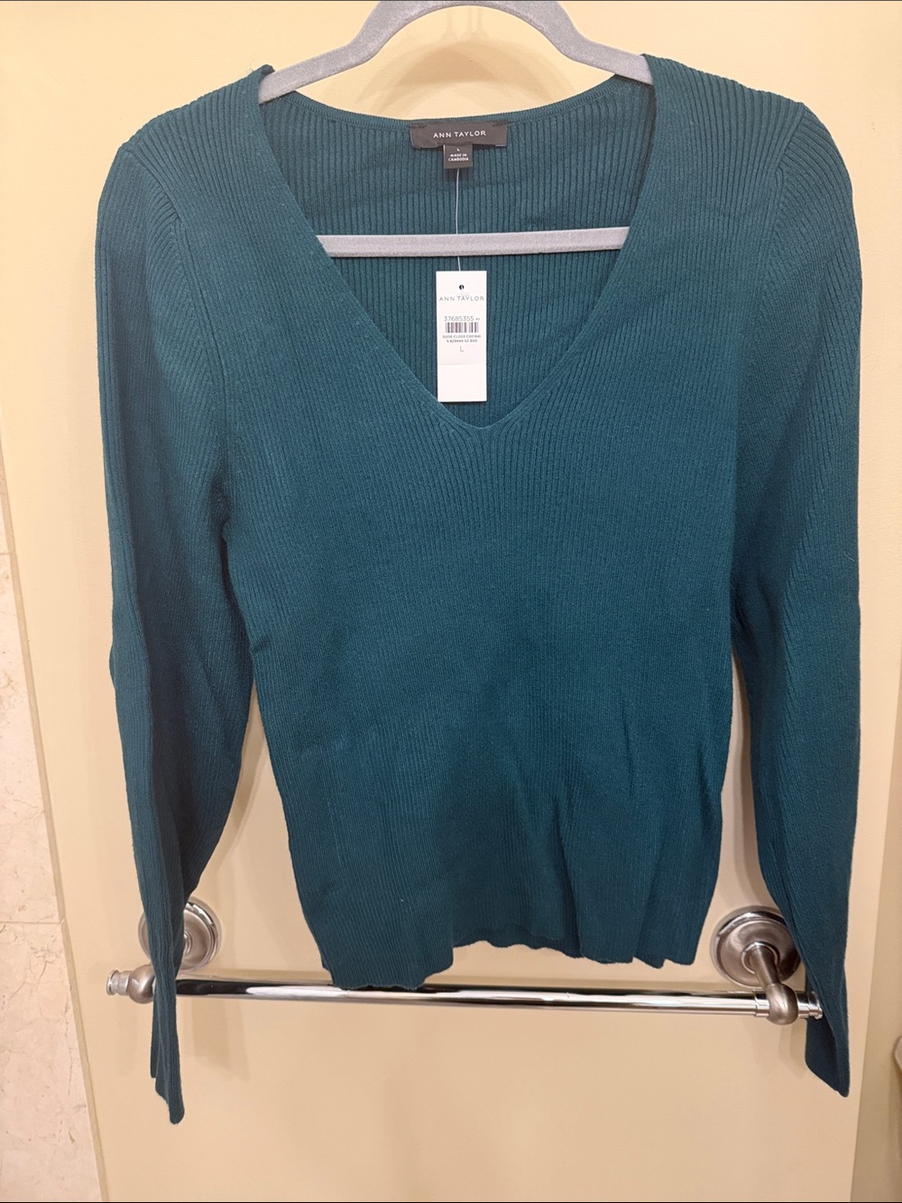Ann Taylor Teal V-Neck Ribbed Sweater